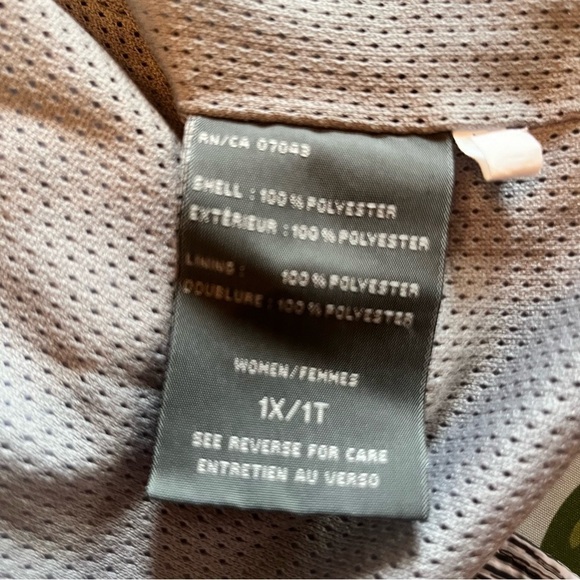 New Balance Lightweight Windbreaker Jacket Size 1X - Picture 9 of 9